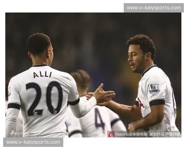 蓝狐长啸对决白百合盛放：英超乱世下的宿命羁绊与战术博弈